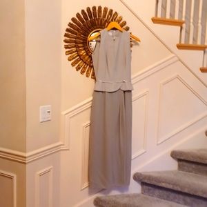 Saks 5th Avenue Size 2 Pale Sage sleeveless green midi dress